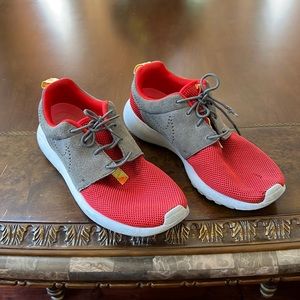 Nike athletic mens shoes